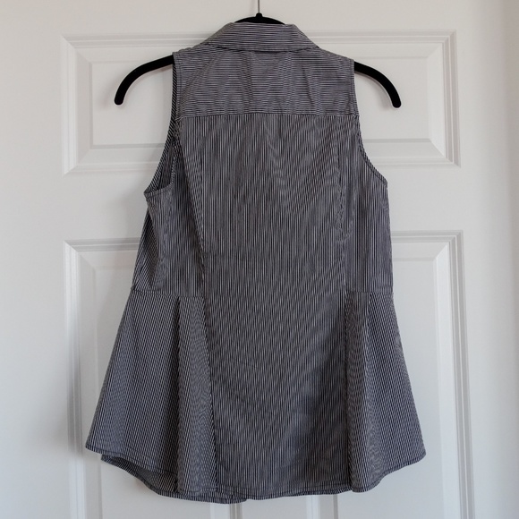 NWOT White House Striped Sleeveless Collar Top - Picture 6 of 8